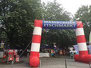 Der Hamburger Fischmarkt auf Tour vom 06.–15.07.2018 am Orleansplatz (Foto: Martin Schmitz)